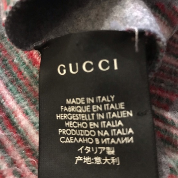 NWOT Gucci Beautiful Warm scarf - Picture 3 of 4